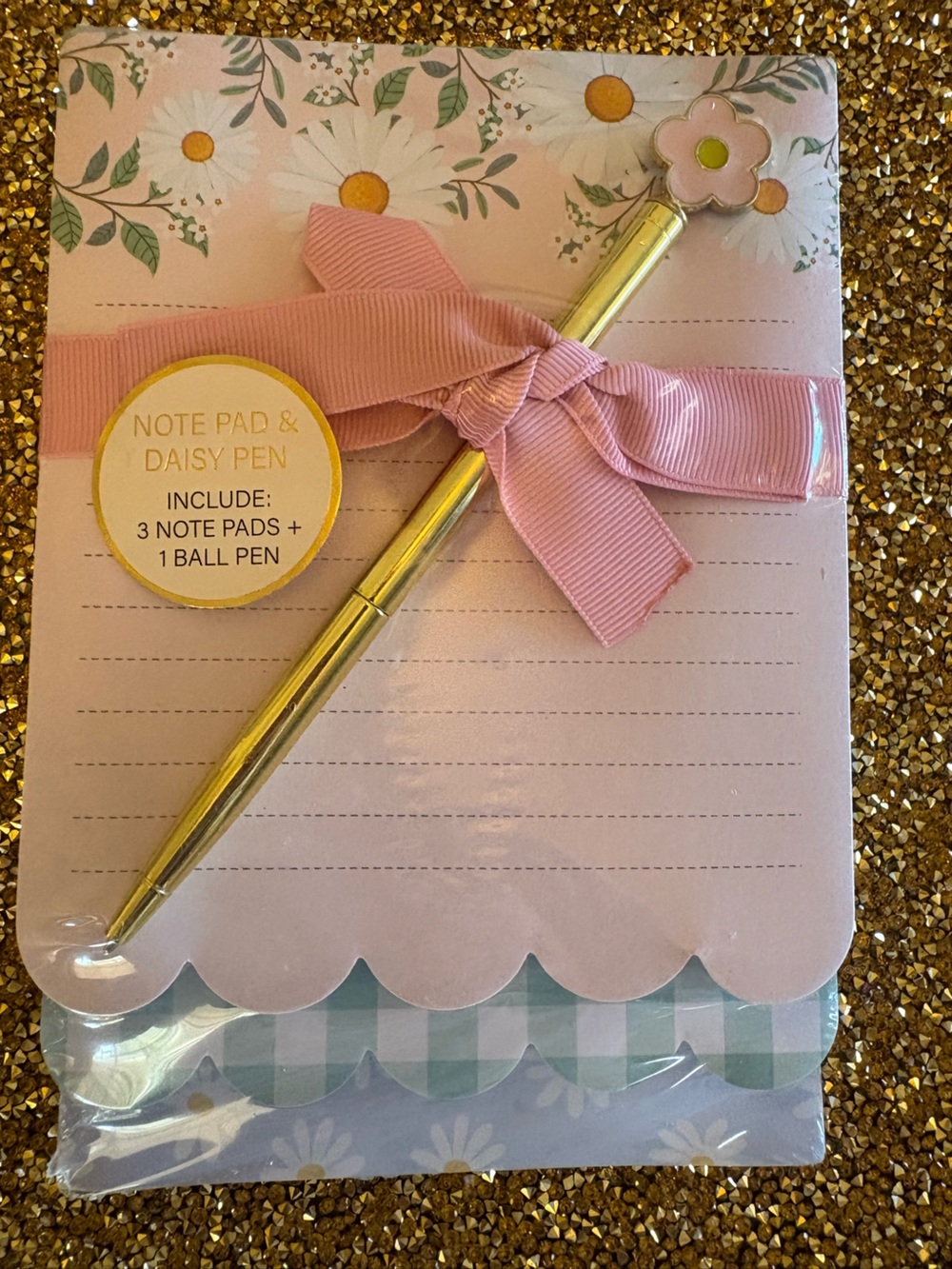 Pink Ribbon NWT Note Pad with Gold Ballpoint Pen. Set of 3 note pads/1 ball pen